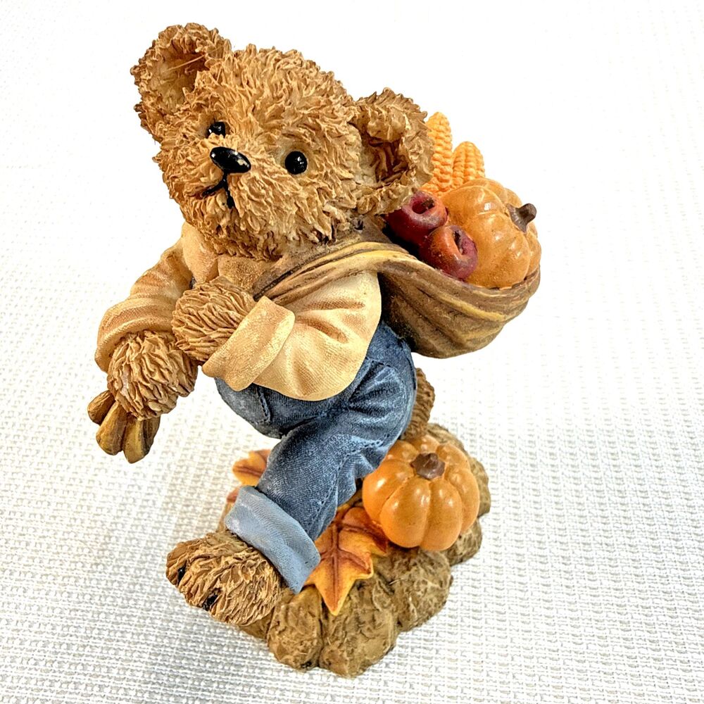 Kuddles Korner - 11768 - Fall Harvest Bear - Boy Carrying Satchel 2002 - Vintage